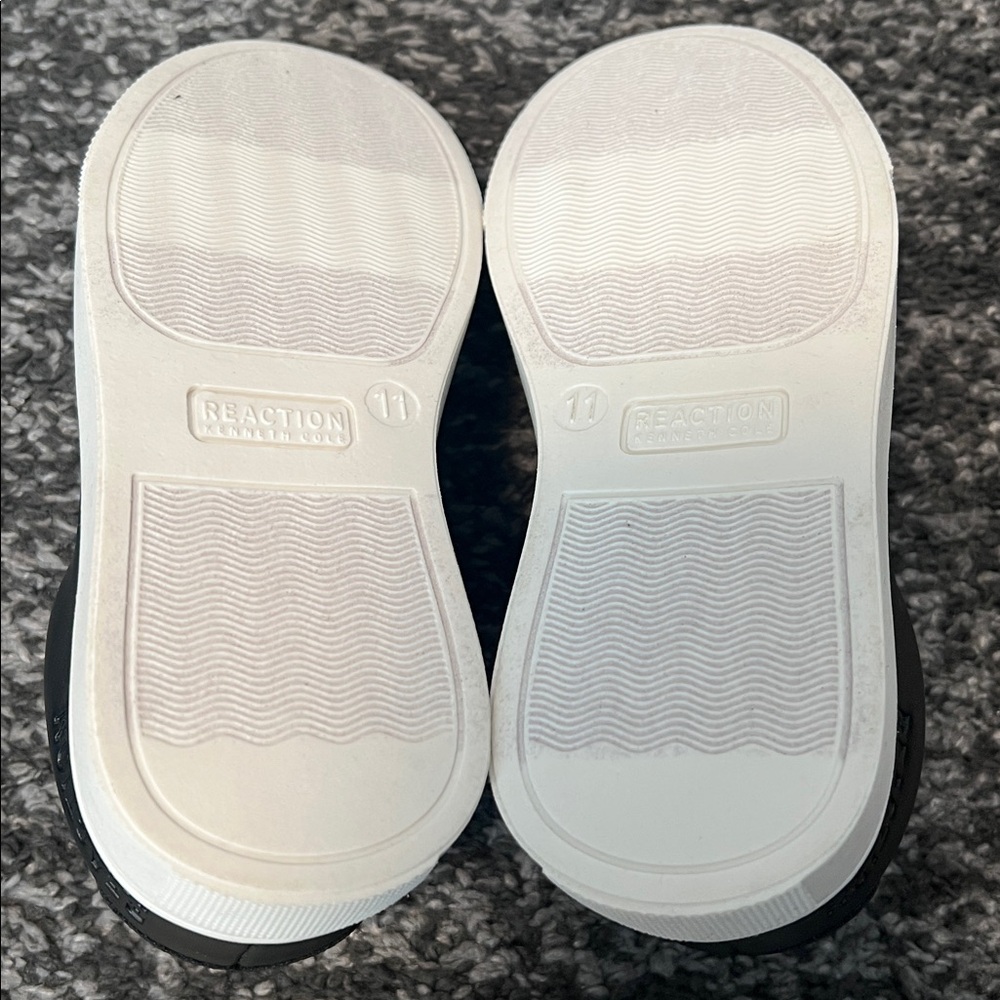 Toddler boys Kenneth Cole Reaction Liam Brent sneakers, black, size 11 NIB! - Picture 6 of 6